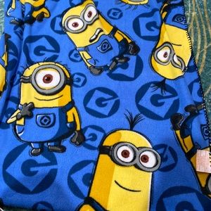 Despicable Me lightweight throw blanket
